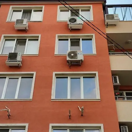 Lägenhet елоисета с паркомясто *